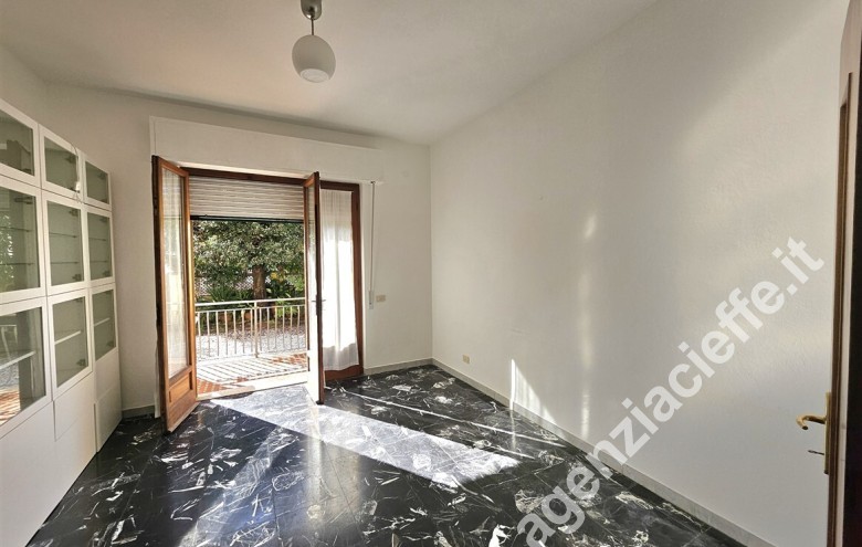 Casa bi-trifamiliare in vendita a Marina Di Massa (Massa) - Foto 3