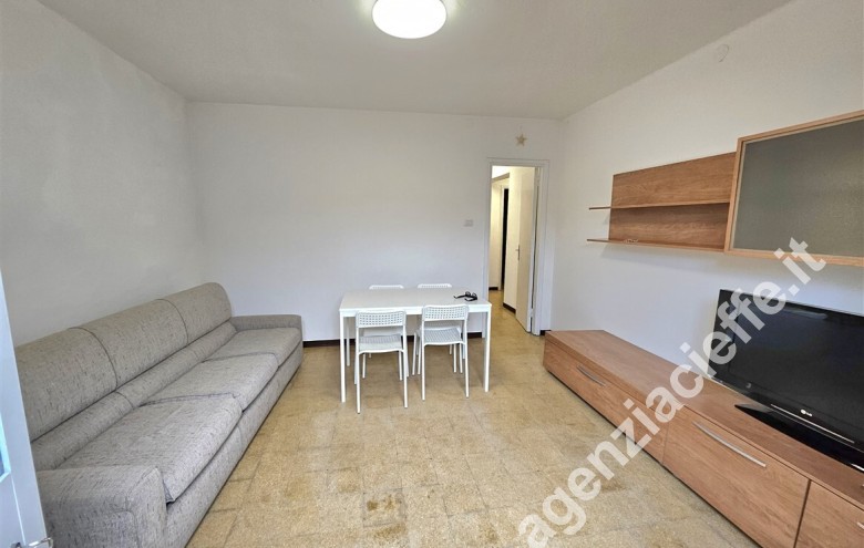 Appartamento indipendente in vendita a Marina Di Massa (Massa) - Foto 2