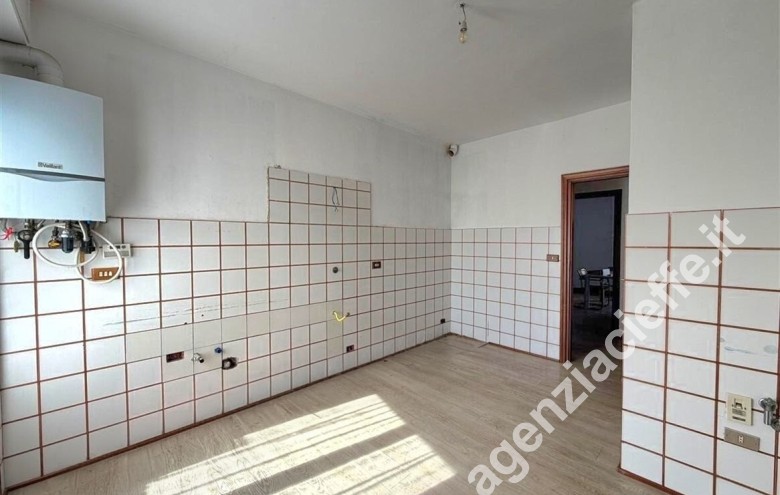 Appartamento in vendita a Marina Di Massa (Massa) - Foto 8