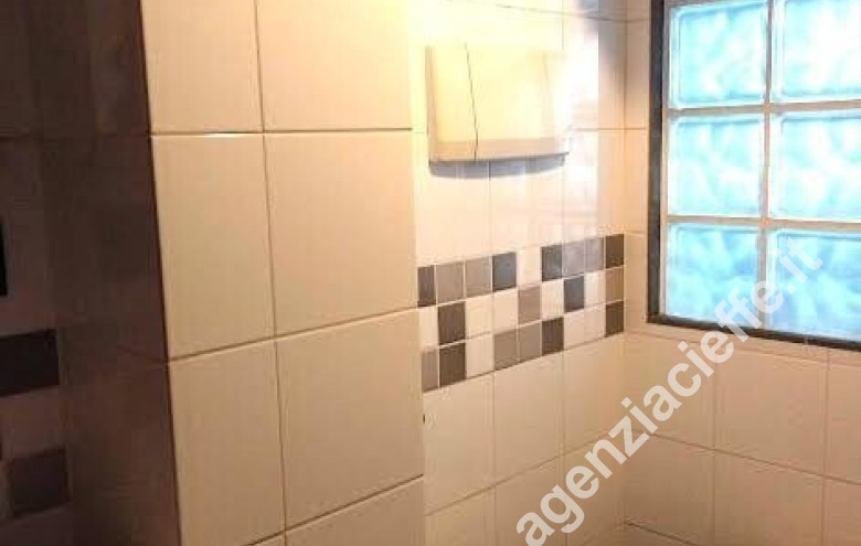 Appartamento indipendente in vendita a Marina Di Massa (Massa) - Foto 13