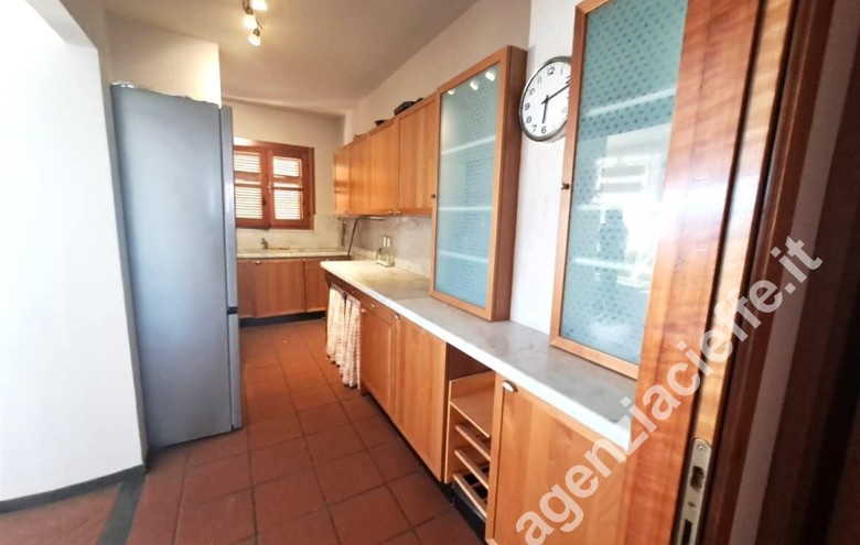 Appartamento indipendente in vendita a Marina Di Massa (Massa) - Foto 4