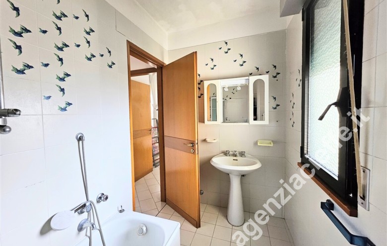 Appartamento in vendita a Marina Di Massa (Massa) - Foto 8