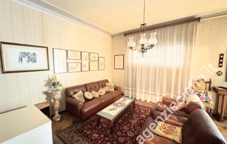 Appartamento in vendita a Marina Di Massa (Massa) - Foto 1