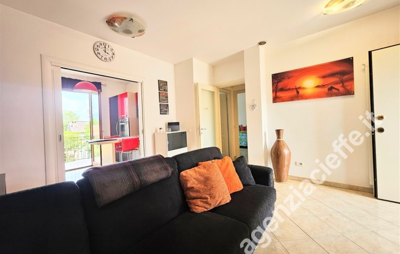 Appartamento indipendente in vendita a Marina Di Massa (Massa) - Foto 2