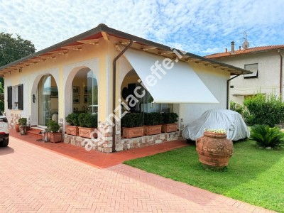 Marina di Massa – Villetta s...
