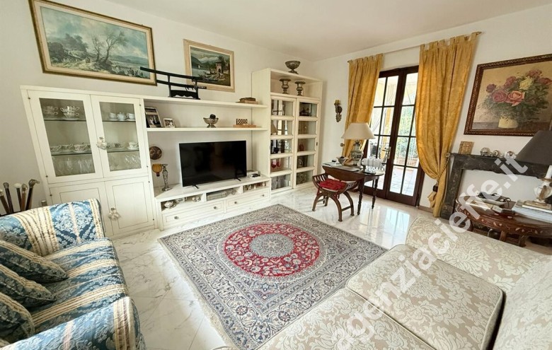 Villa - villetta in vendita a Marina Di Massa (Massa) - Foto 6