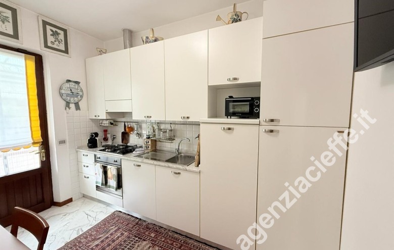 Villa - villetta in vendita a Marina Di Massa (Massa) - Foto 10