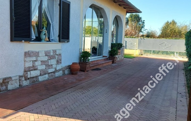 Villa - villetta in vendita a Marina Di Massa (Massa) - Foto 24