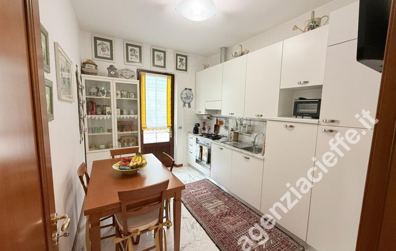 Villa - villetta in vendita a Marina Di Massa (Massa) - Foto 9