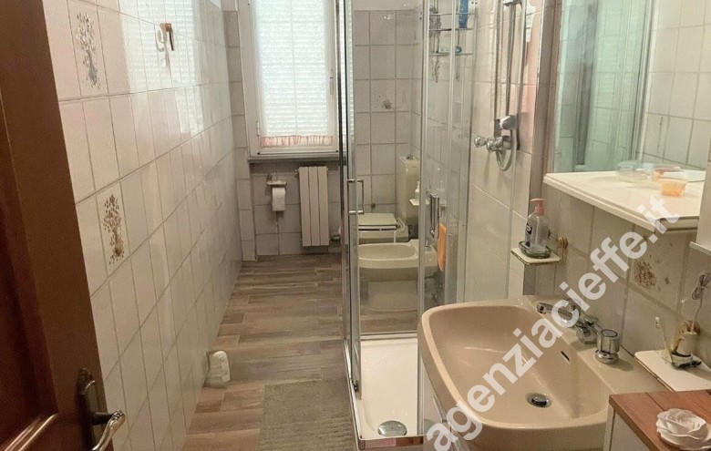 Appartamento indipendente in vendita a Marina Di Massa (Massa) - Foto 13