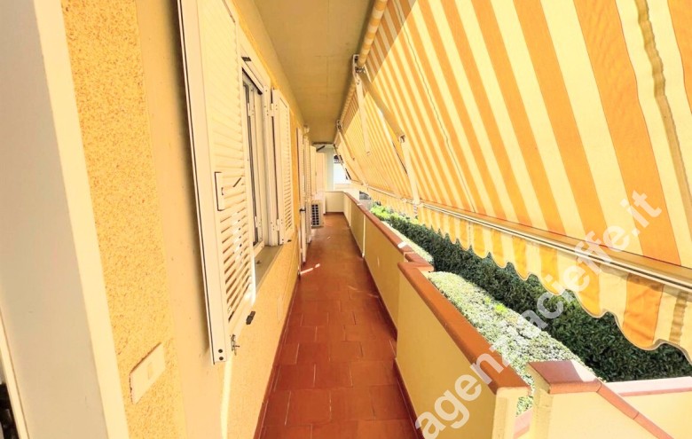 Appartamento indipendente in vendita a Marina Di Massa (Massa) - Foto 2