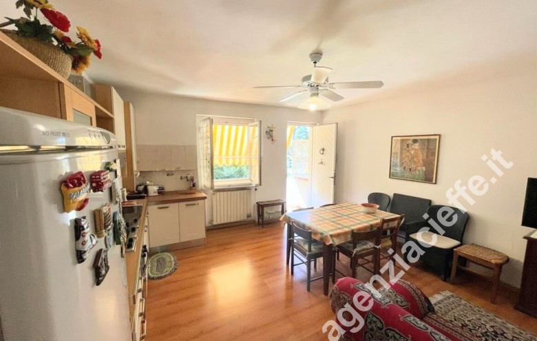 Appartamento indipendente in vendita a Marina Di Massa (Massa) - Foto 7