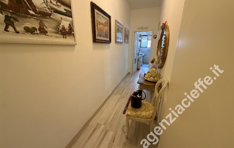 Appartamento in vendita a Marina Di Massa (Massa) - Foto 2