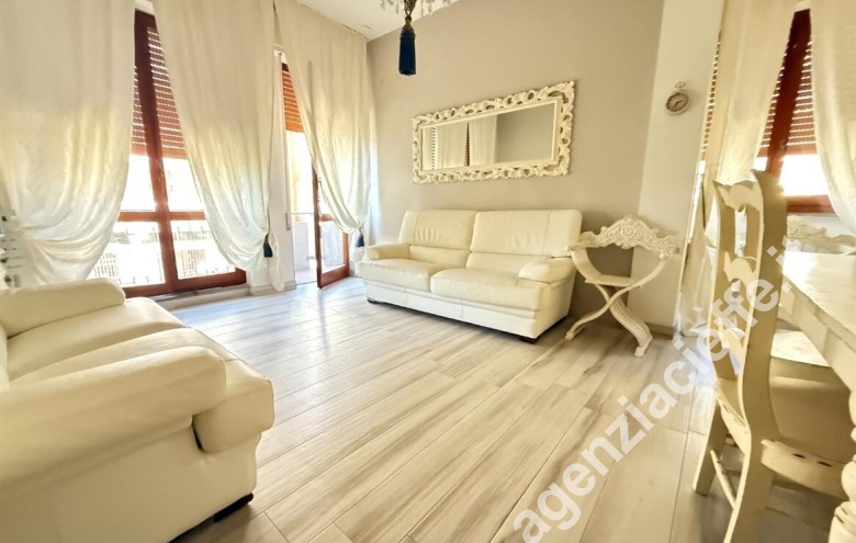 Appartamento in vendita a Marina Di Massa (Massa) - Foto 1