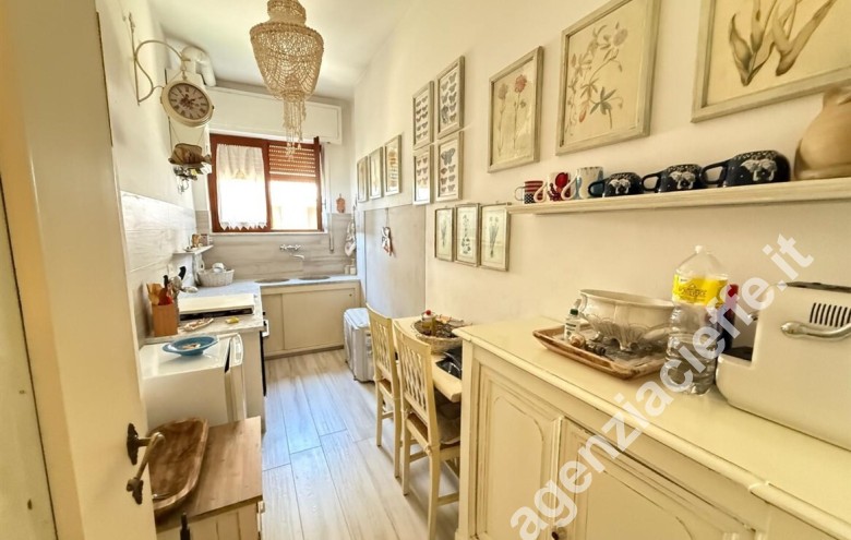 Appartamento in vendita a Marina Di Massa (Massa) - Foto 4