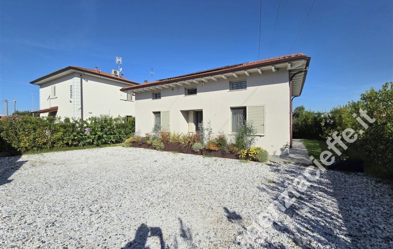 Villa - villetta in vendita a Massa - Foto 1