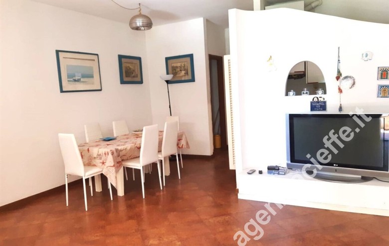 Appartamento indipendente in vendita a Marina Di Massa (Massa) - Foto 4