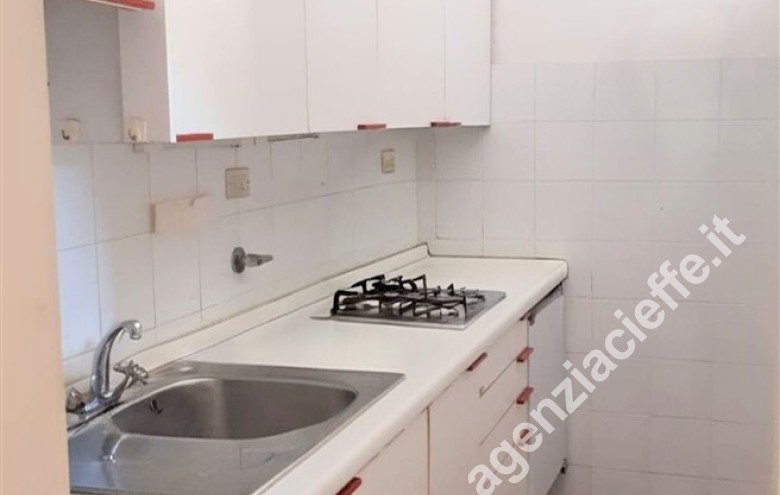 Appartamento indipendente in vendita a Marina Di Massa (Massa) - Foto 6