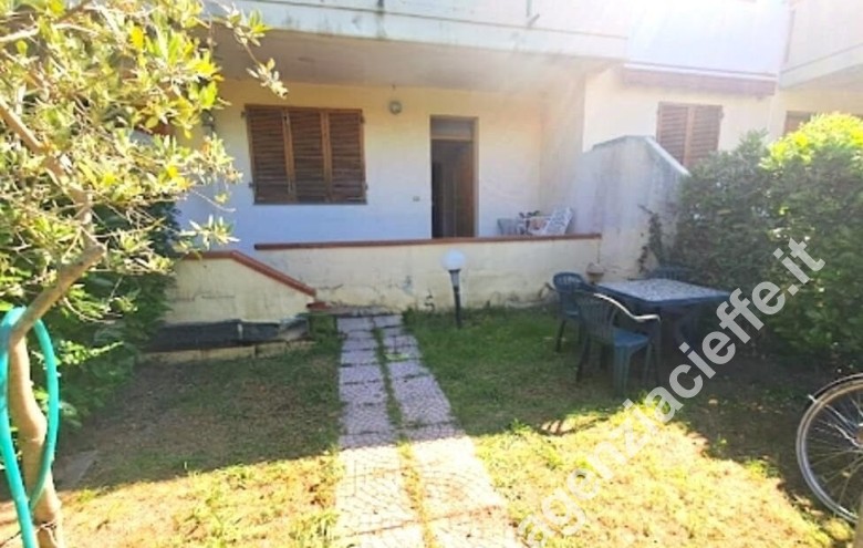 Appartamento indipendente in vendita a Marina Di Massa (Massa) - Foto 1