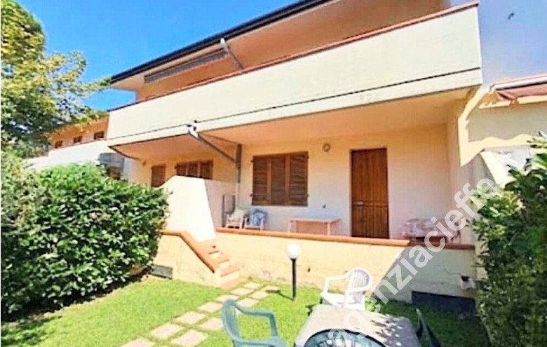 Appartamento indipendente in vendita a Marina Di Massa (Massa) - Foto 1