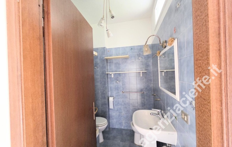 Appartamento indipendente in vendita a Marina Di Massa (Massa) - Foto 13
