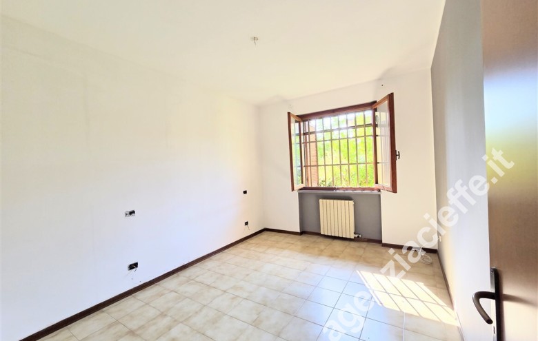 Appartamento indipendente in vendita a Marina Di Massa (Massa) - Foto 14