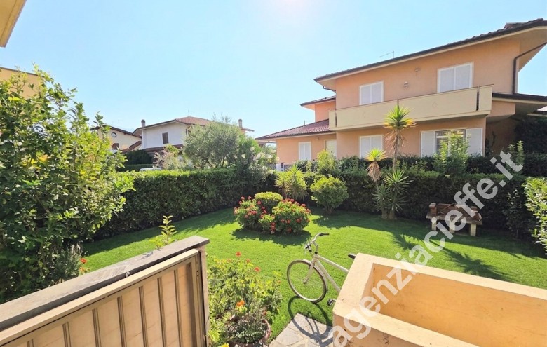 Appartamento indipendente in vendita a Marina Di Massa (Massa) - Foto 17