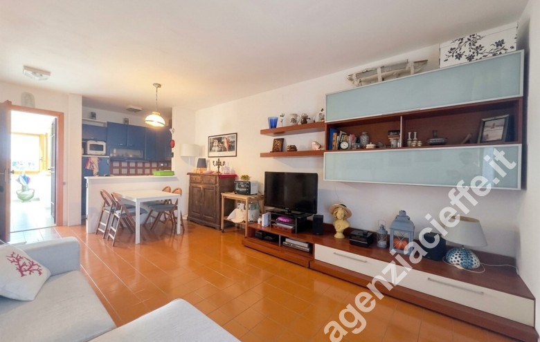 Appartamento in vendita a Marina Di Massa (Massa) - Foto 2