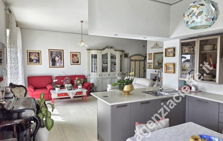 Appartamento in vendita a Marina Di Massa (Massa) - Foto 11