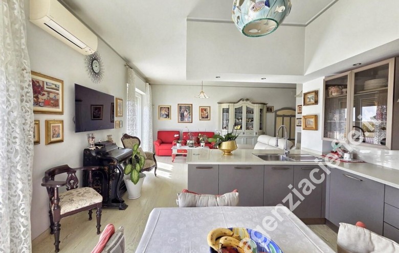 Appartamento in vendita a Marina Di Massa (Massa) - Foto 8