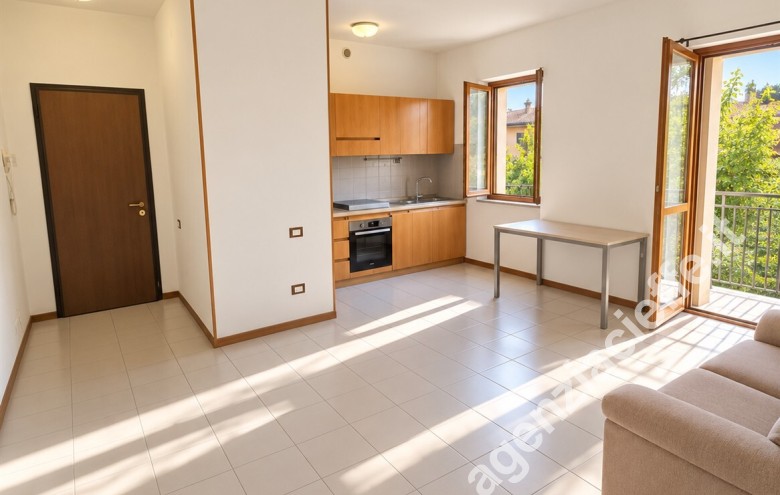 Appartamento indipendente in vendita a Marina Di Massa (Massa) - Foto 2