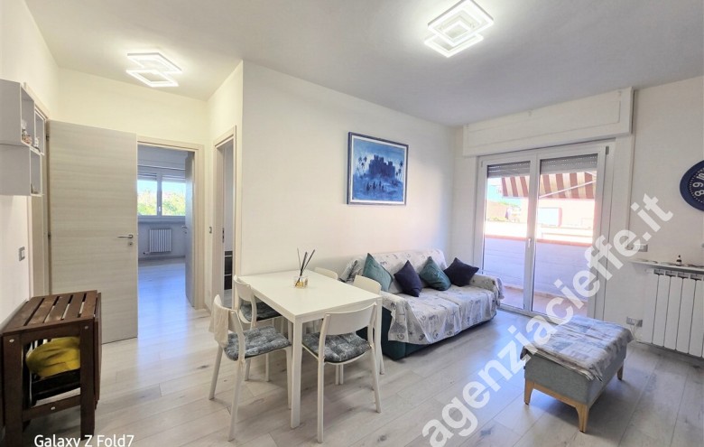 Appartamento in vendita a Marina Di Massa (Massa) - Foto 2