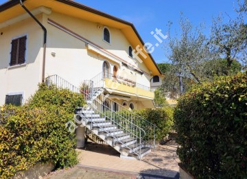 Ronchi appartamento con ingres