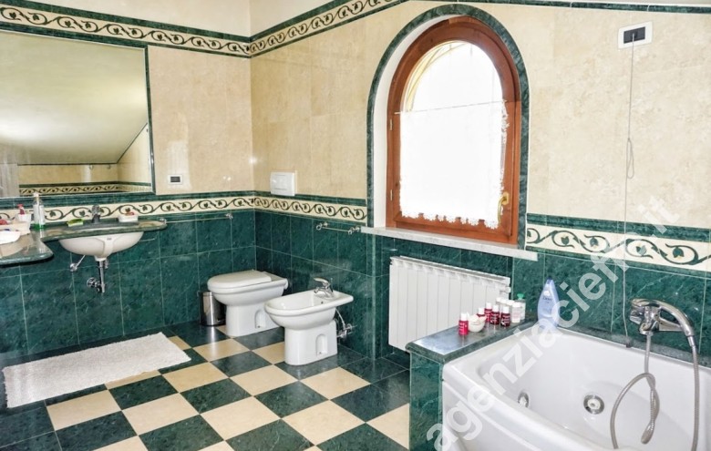 Appartamento indipendente in vendita a Marina Di Massa (Massa) - Foto 17