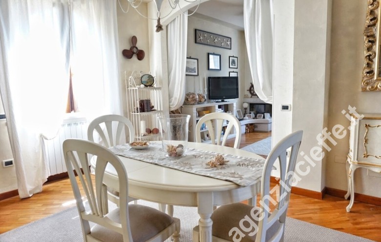 Appartamento indipendente in vendita a Marina Di Massa (Massa) - Foto 28