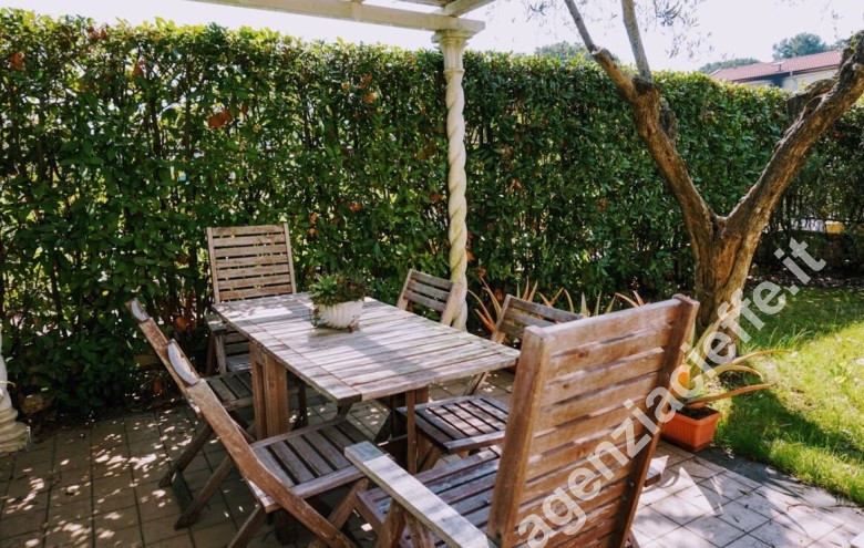 Appartamento indipendente in vendita a Marina Di Massa (Massa) - Foto 49