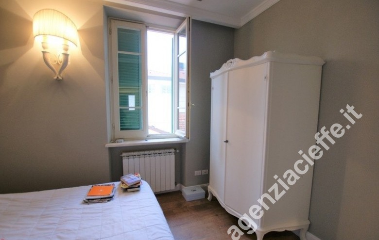 camera da letto a Forte dei Marmi - appartamento con finiture di pregio in vendita - Foto 8