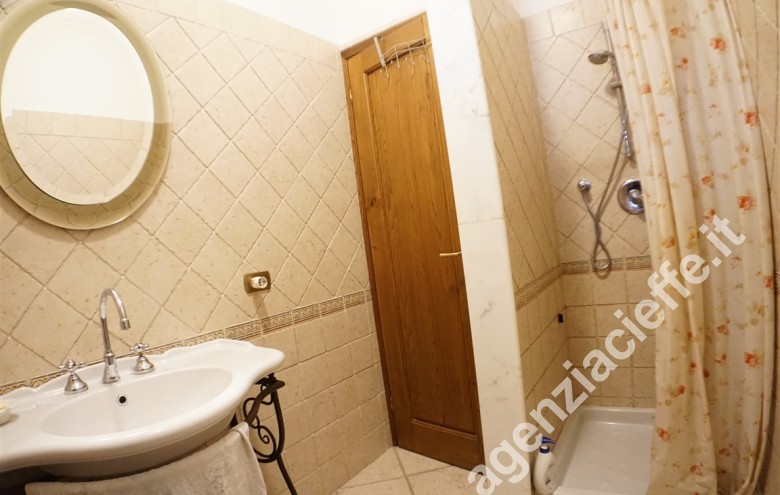 Casa bi-trifamiliare in vendita a Marina Di Massa (Massa) - Foto 10