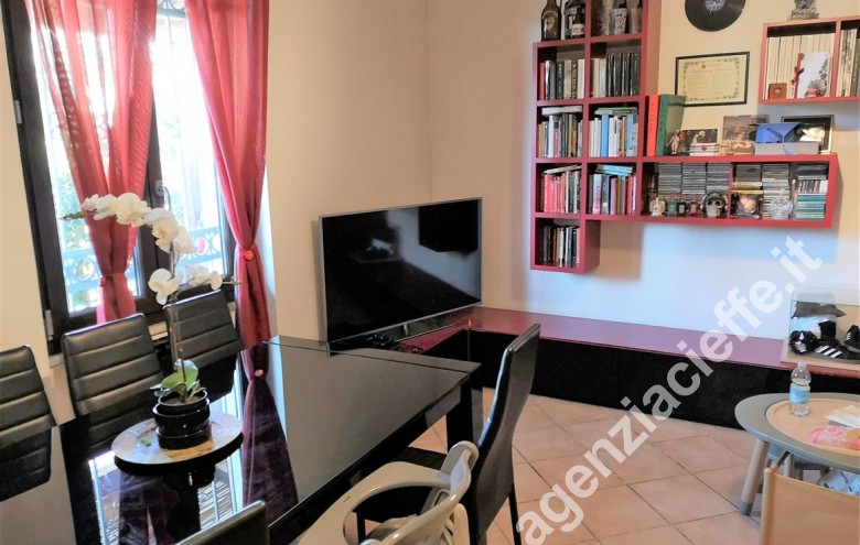 Appartamento indipendente in vendita a Marina Di Massa (Massa) - Foto 8