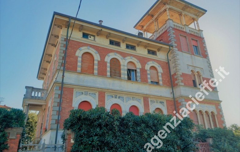 Villa - villetta in vendita a Marina Di Massa (Massa) - Foto 19