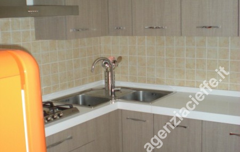 Appartamento indipendente in vendita a Marina Di Massa (Massa) - Foto 6
