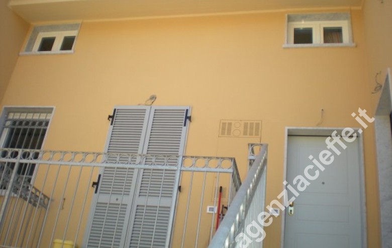 Appartamento indipendente in vendita a Marina Di Massa (Massa) - Foto 5