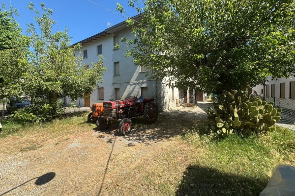 Casa Indipendente In Vendita A