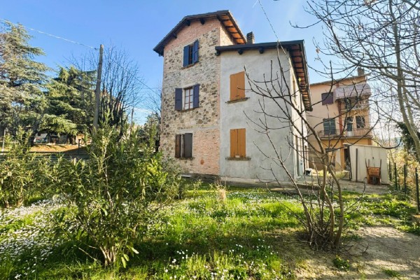 Casa Indipendente In Vendita A