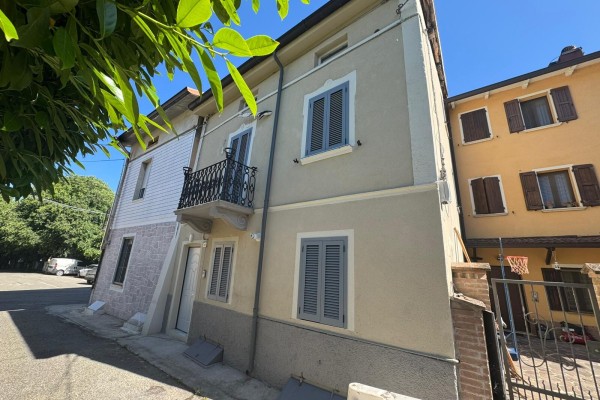 Casa Semi Indipendente In Vend