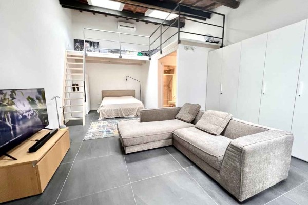 Loft In Vendita A Pietrasanta