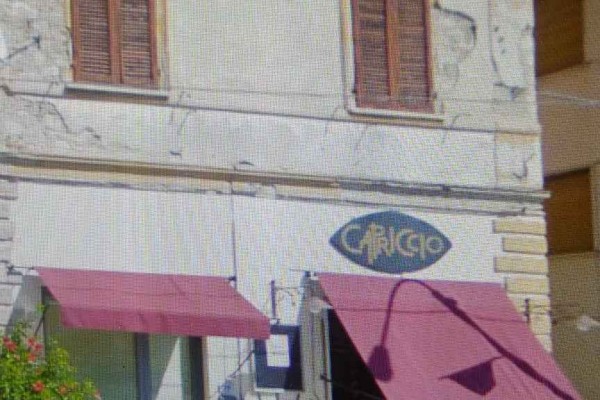 Negozio In Vendita A Seravezza