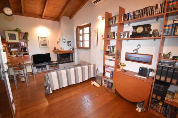 Appartamento In Vendita A Mass