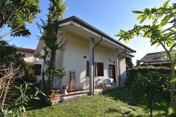 Casa Indipendente In Vendita A