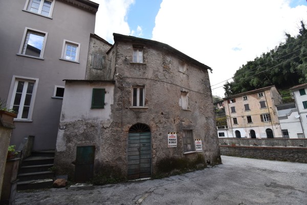 Rustico In Vendita A Stazzema